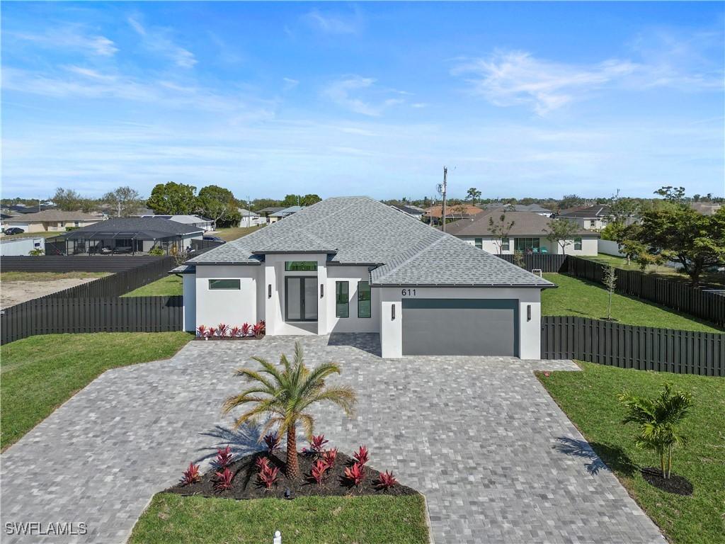 611 NW 25th Ter., Cape Coral, FL 33993