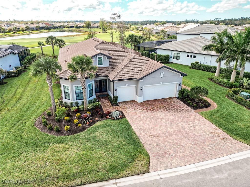 9604 Everglades Dr., Naples, FL 34120