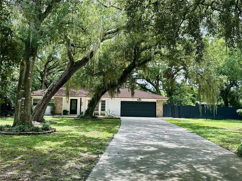 1621 Sunkist Way, Fort Myers, FL 33905