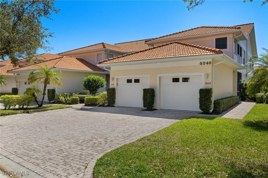 5240 Birmingham Dr. #202, Naples, FL 34110