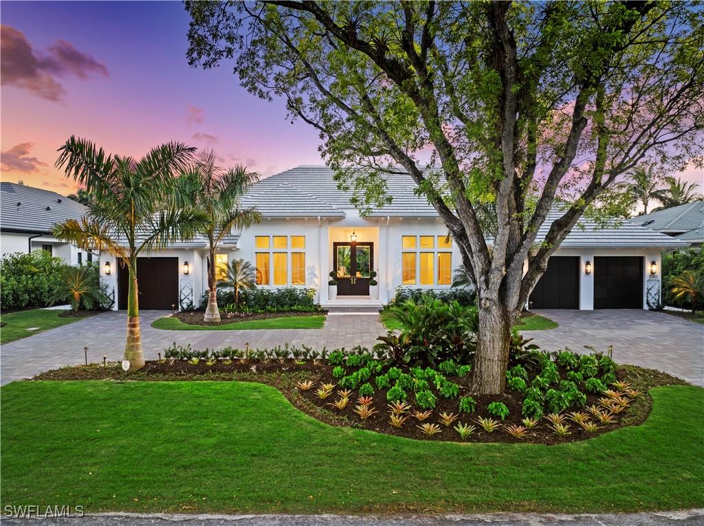 580 Coral Dr., Naples, FL 34102