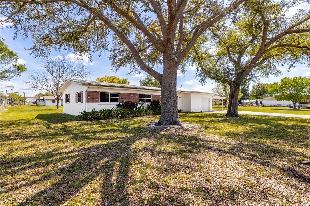 4641 Underwood Dr., Fort Myers, FL 33905