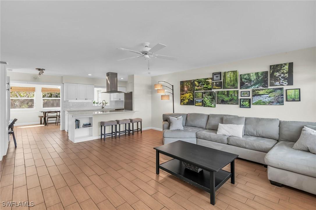 1136 Illinois Dr., Naples, FL 34103