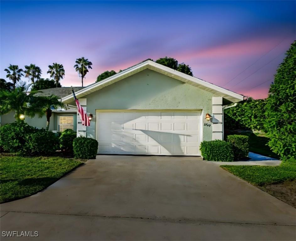 1704 Royal Cir. #602, Naples, FL 34112