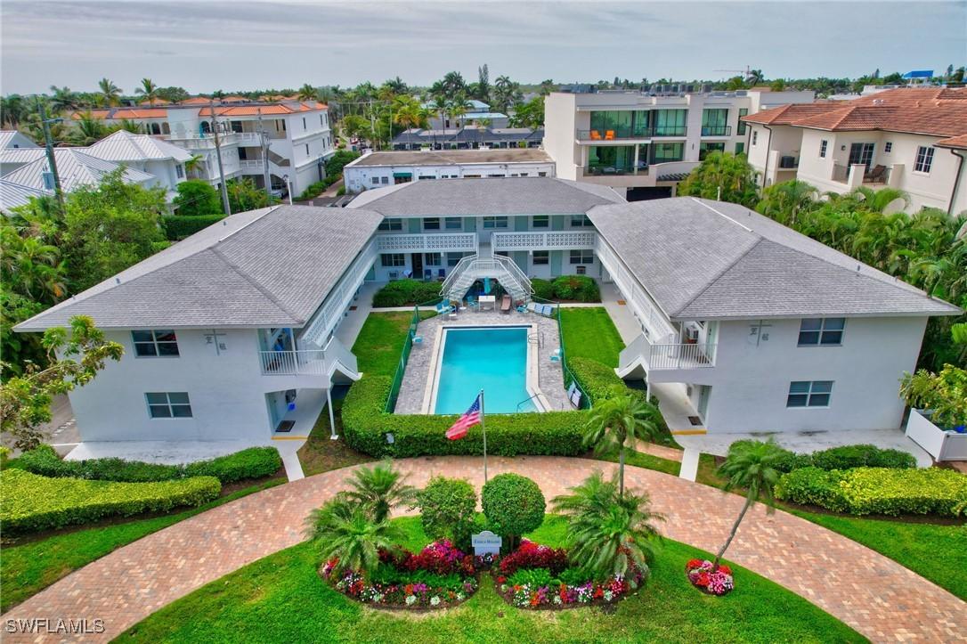 550 4th Ave. #9, Naples, FL 34102