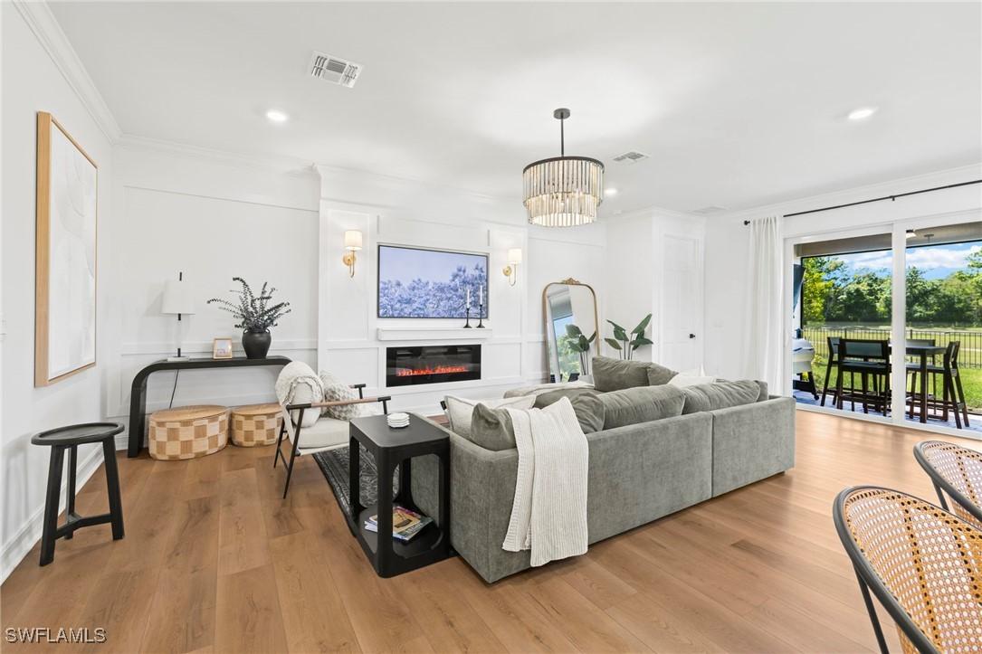 528 Polihale Way, Naples, FL 34114