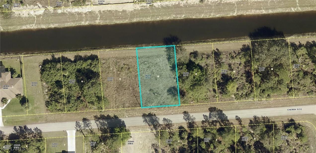 1125 Cherry St., Lehigh Acres, FL 33974