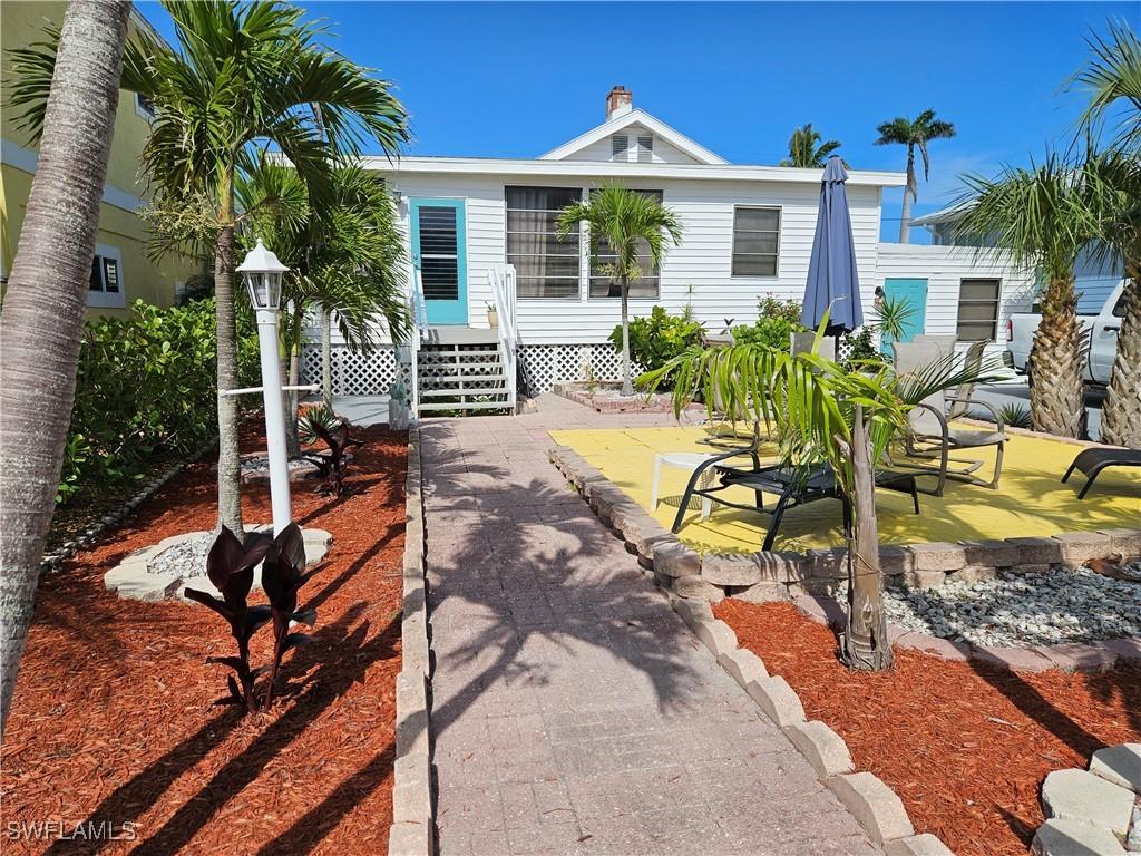 243 Pearl St., Fort Myers Beach, FL 33931