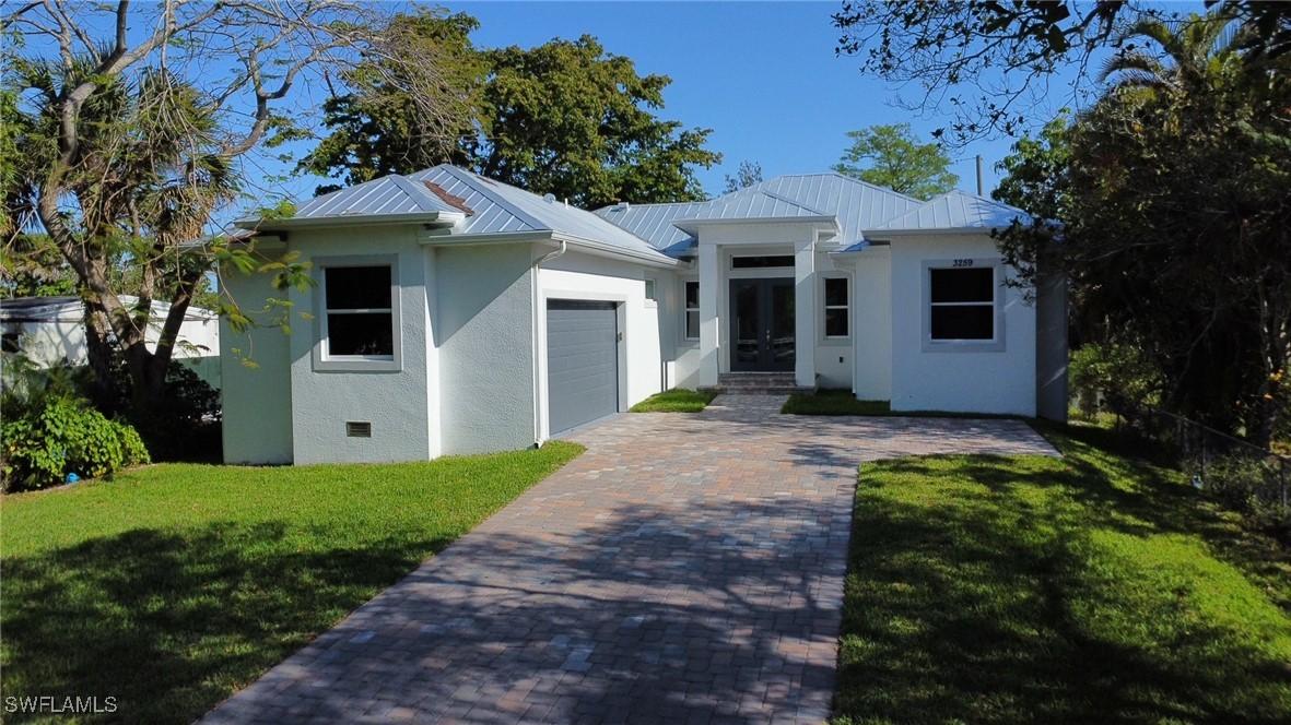 3259 Karen Dr., Naples, FL 34112