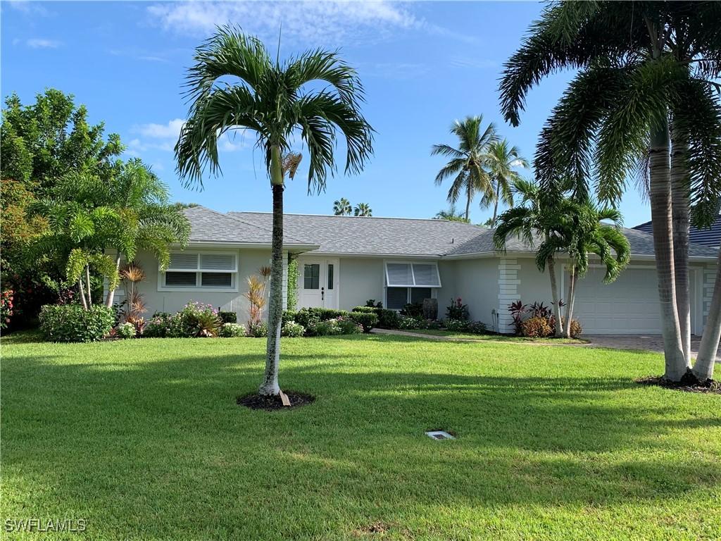 675 Wedge Dr., Naples, FL 34103