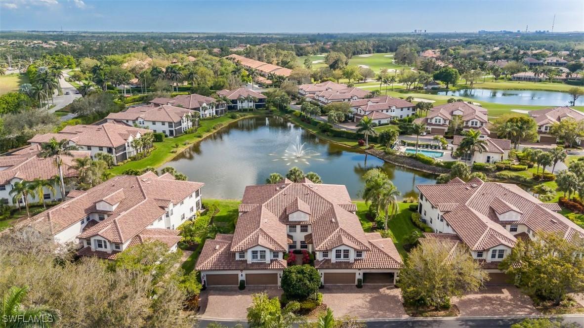 8208 Saratoga Dr. #202, Naples, FL 34113