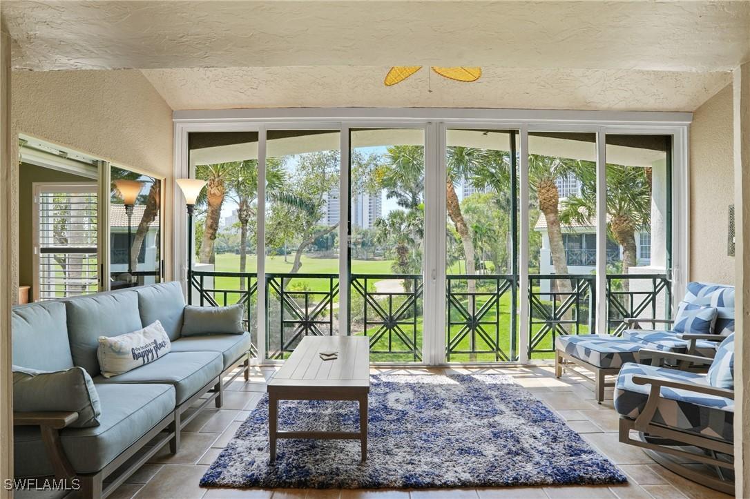 6820 San Marino Dr. #608B, Naples, FL 34108