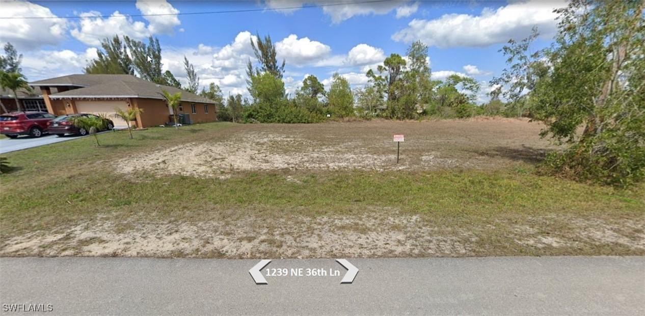 1239 NE 36th Ln., Cape Coral, FL 33909