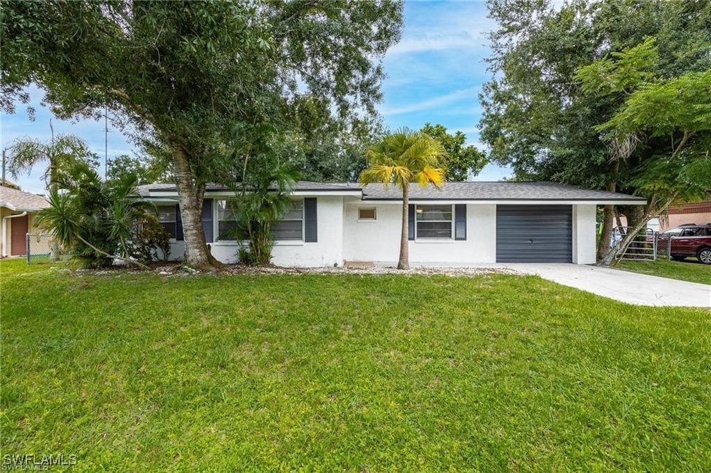 12373 Fourth St., Fort Myers, FL 33905