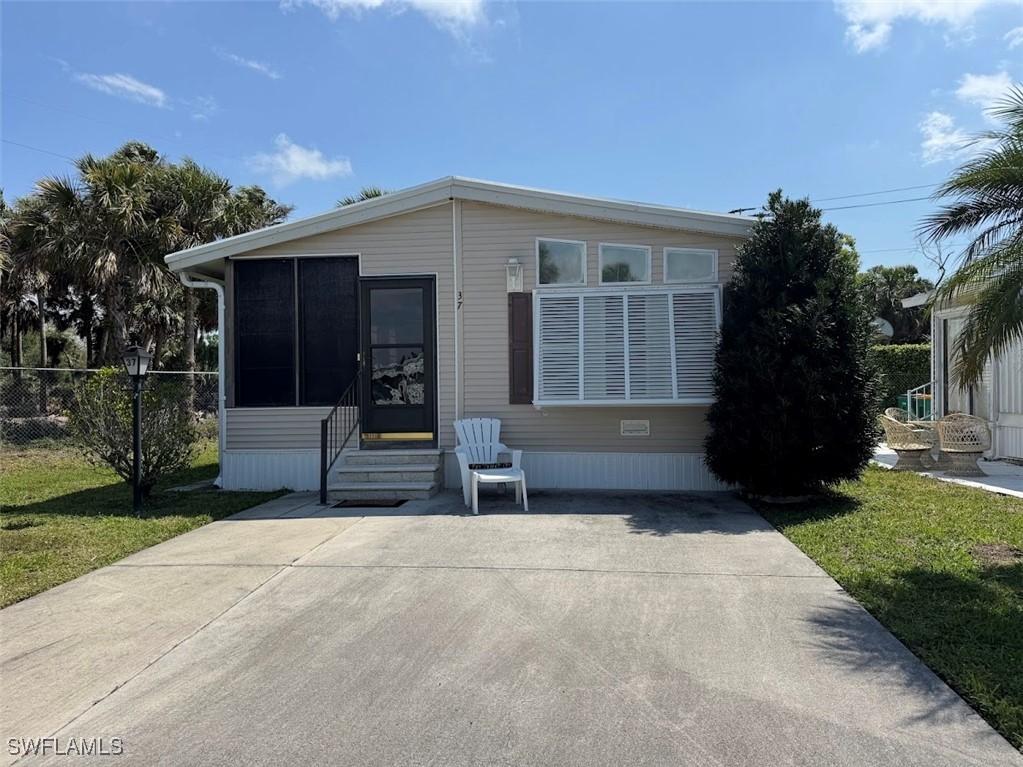37 Jasper Dr. #37JR, Naples, FL 34114