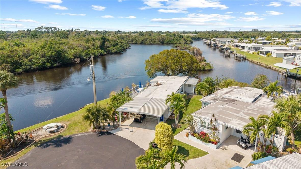 26 Channel Ln., Fort Myers, FL 33905