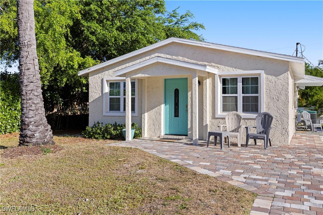 3553 Thomasson Dr., Naples, FL 34112