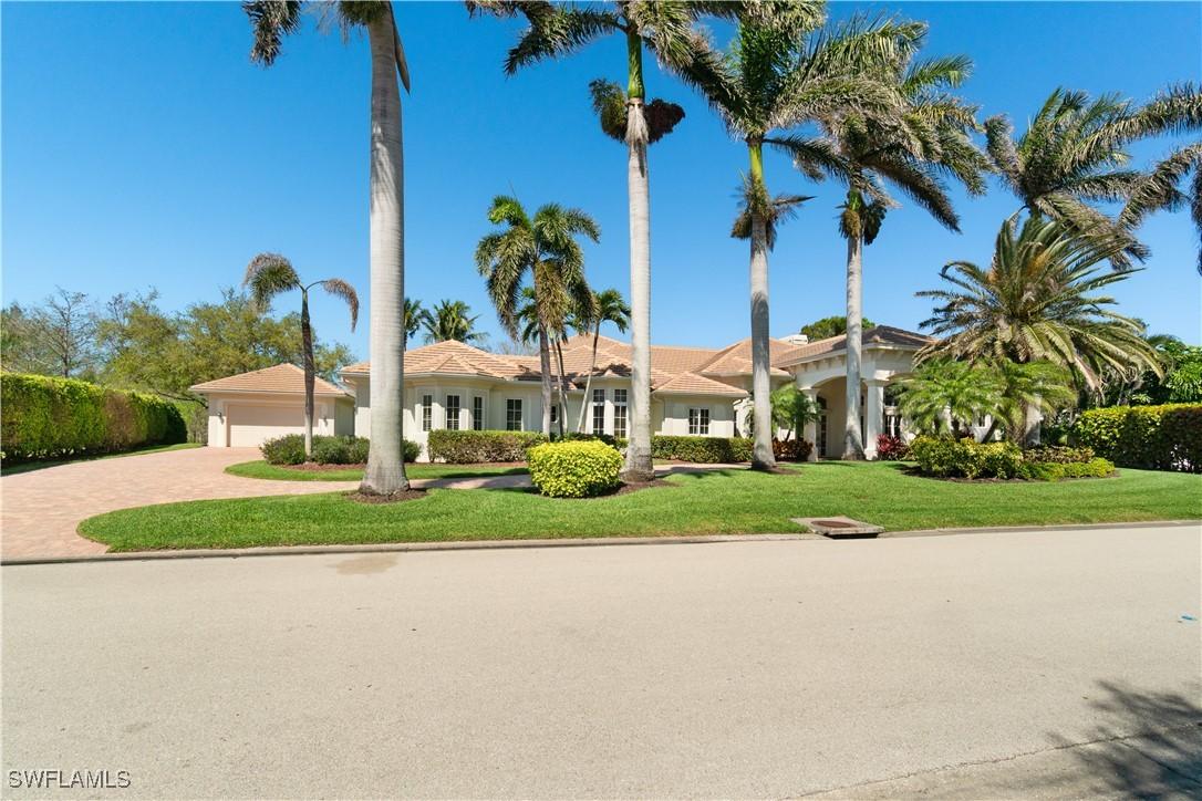 15283 Burnaby Dr., Naples, FL 34110