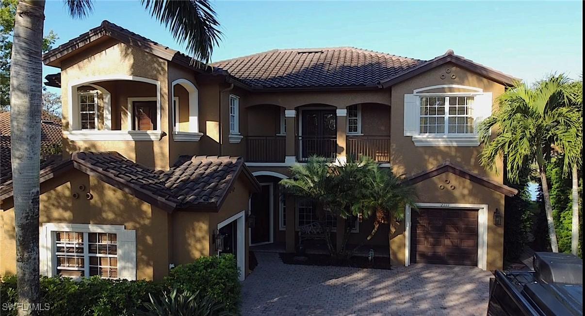 2111 Par Dr., Naples, FL 34120