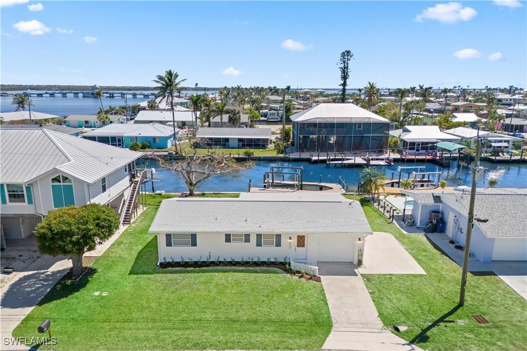 2655 Clyde St., Matlacha, FL 33993