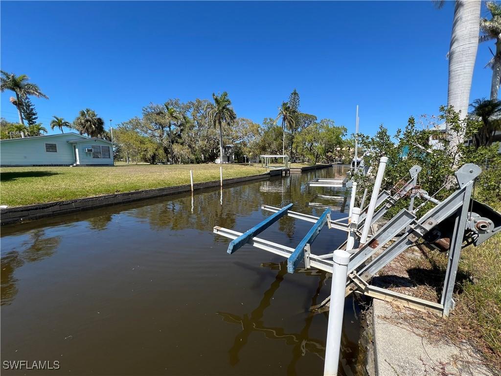 27575 Tarpon Way, Bonita Springs, FL 34134