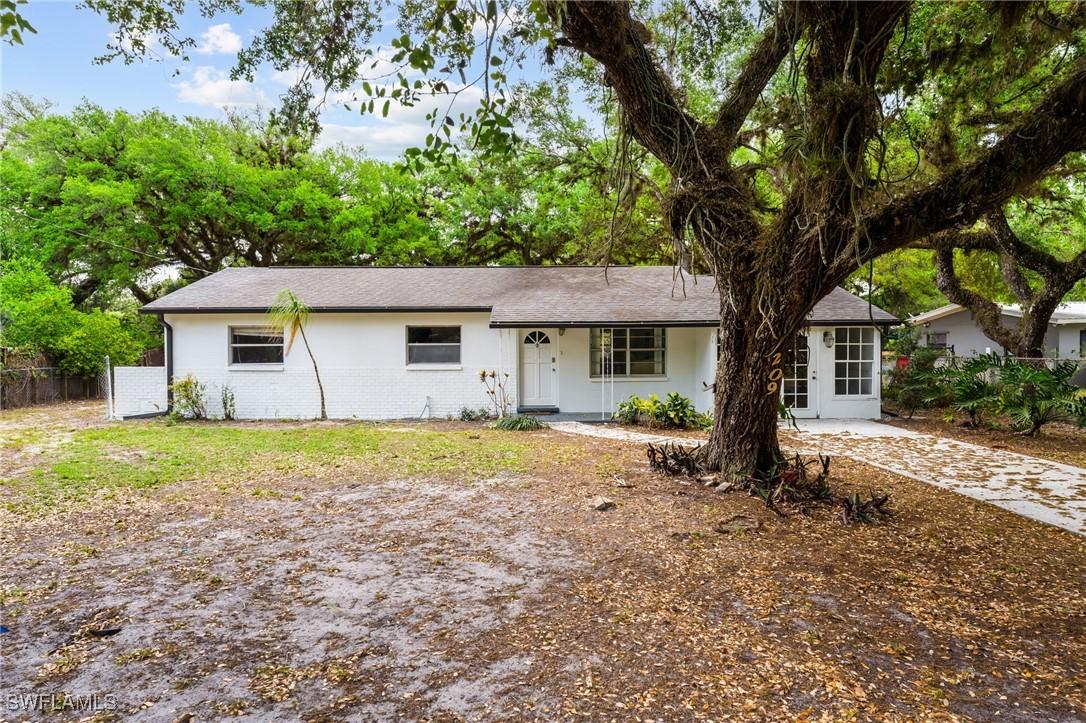 209 Florida St., Labelle, FL 33935