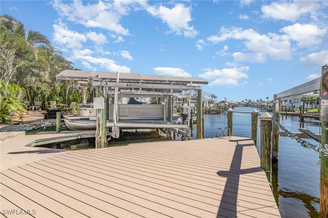 11181 Azalea Ln., Fort Myers Beach, FL 33931