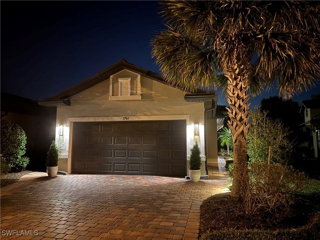 7742 Jacaranda Ln., Naples, FL 34114