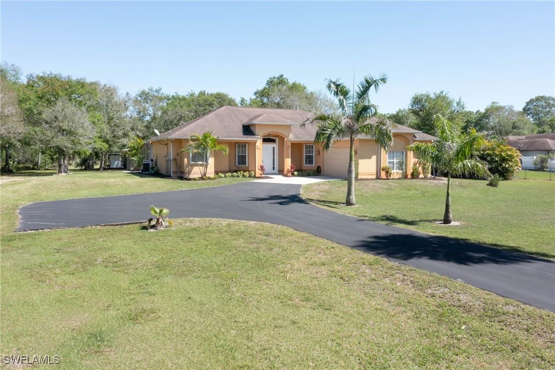 290 20th St., Naples, FL 34120
