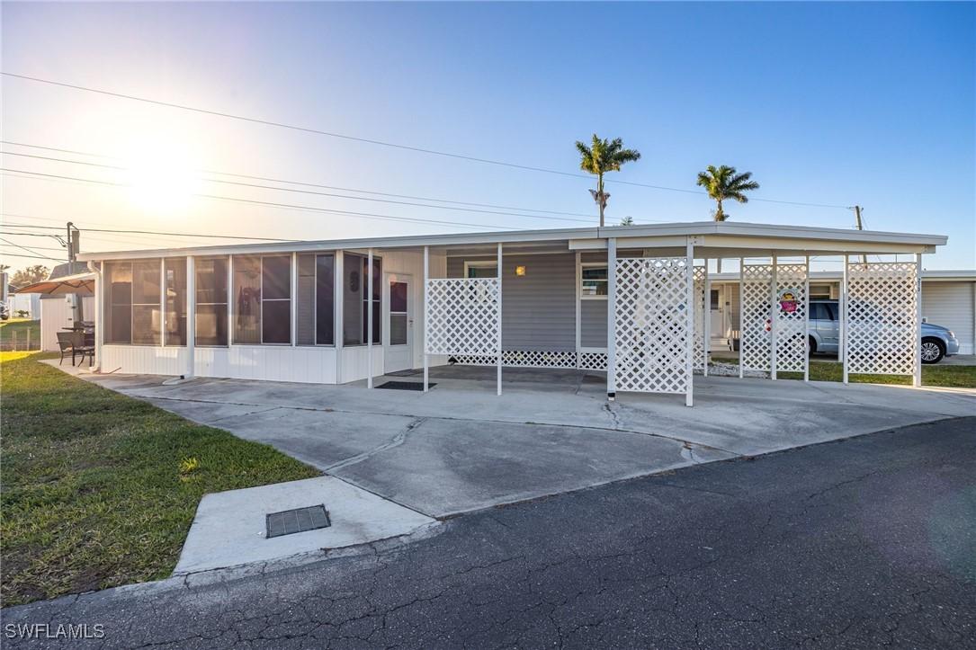 5558 Palm Beach Blvd. #213, Fort Myers, FL 33905