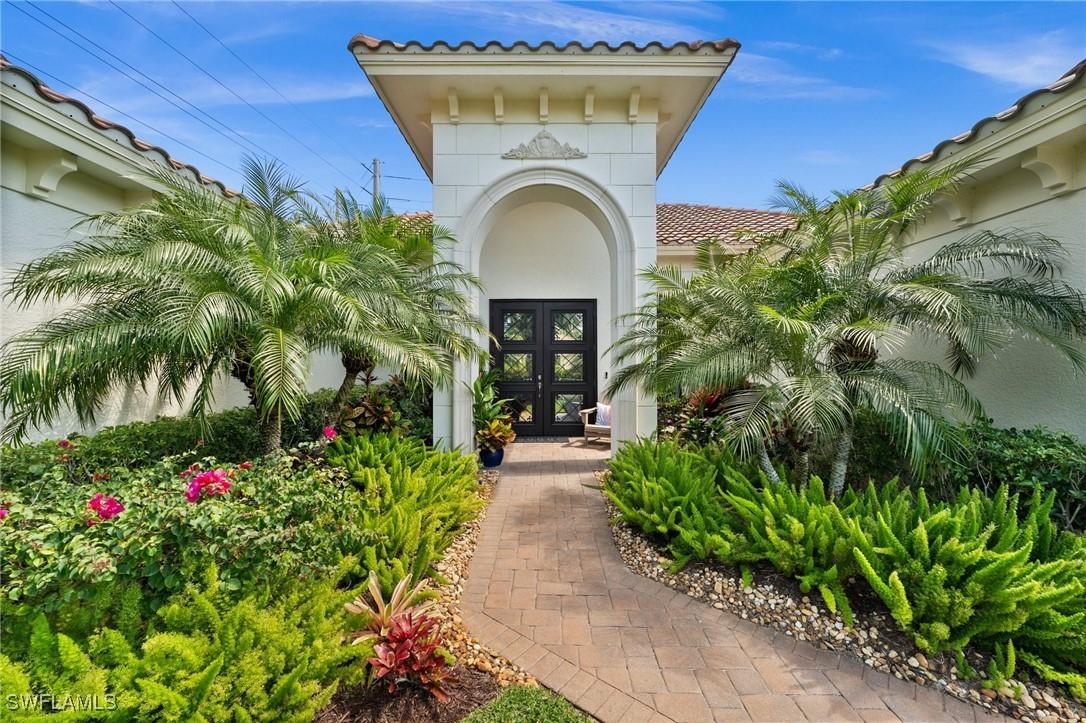 914 Tivoli Ct., Naples, FL 34104