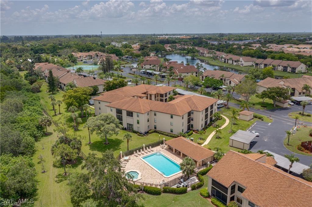 8474 Charter Club Cir. #2, Fort Myers, FL 33919