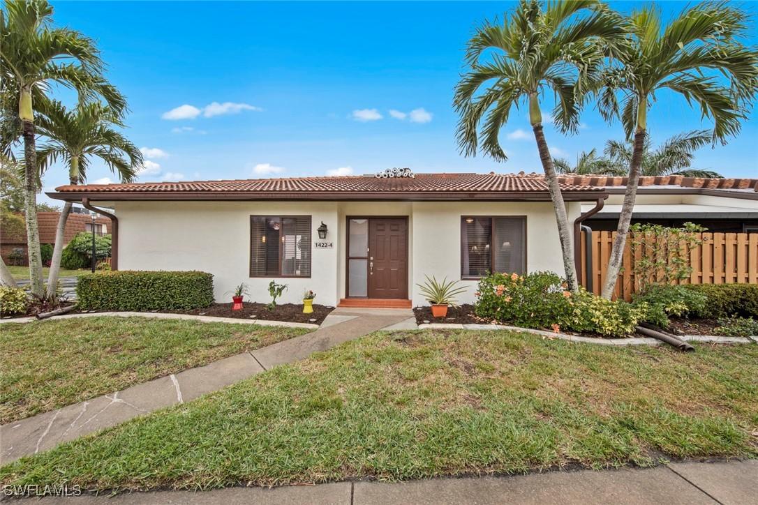 1422 Park Shore Cir. #4, Fort Myers, FL 33901