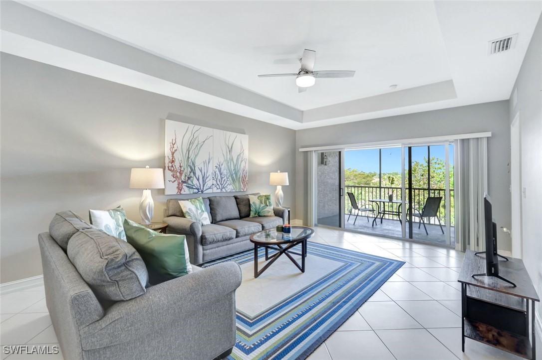7831 Regal Heron Cir. #304, Naples, FL 34104