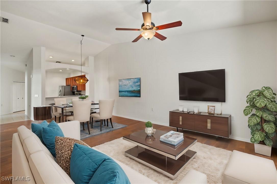 6254 Mandalay Cir. #52, Naples, FL 34112