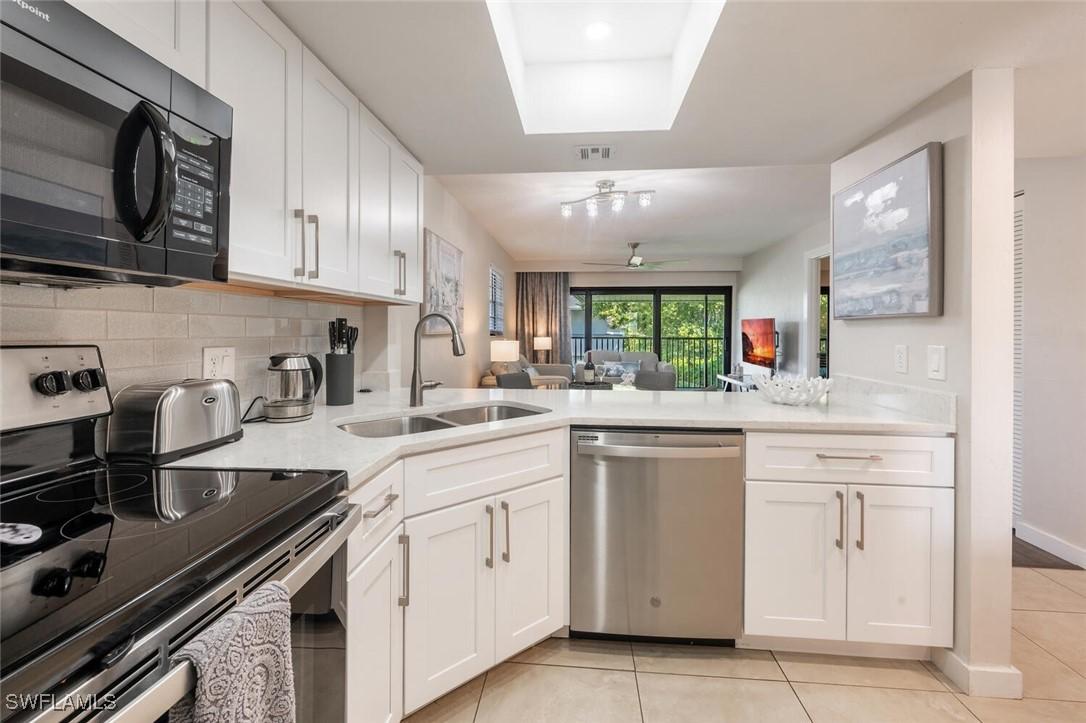 600 Neapolitan Way #225, Naples, FL 34103