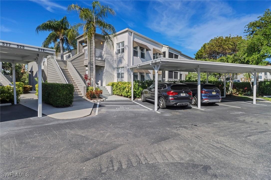 537 Club Side Dr. #3-537, Naples, FL 34110