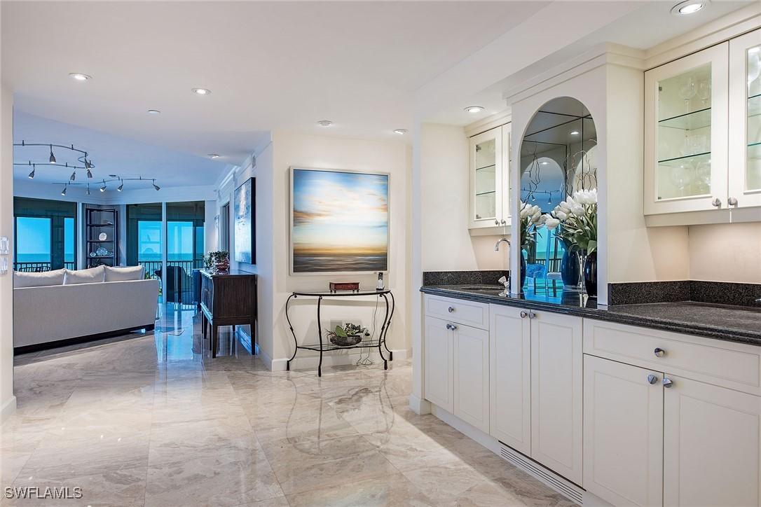 8111 Bay Colony Dr. #604, Naples, FL 34108