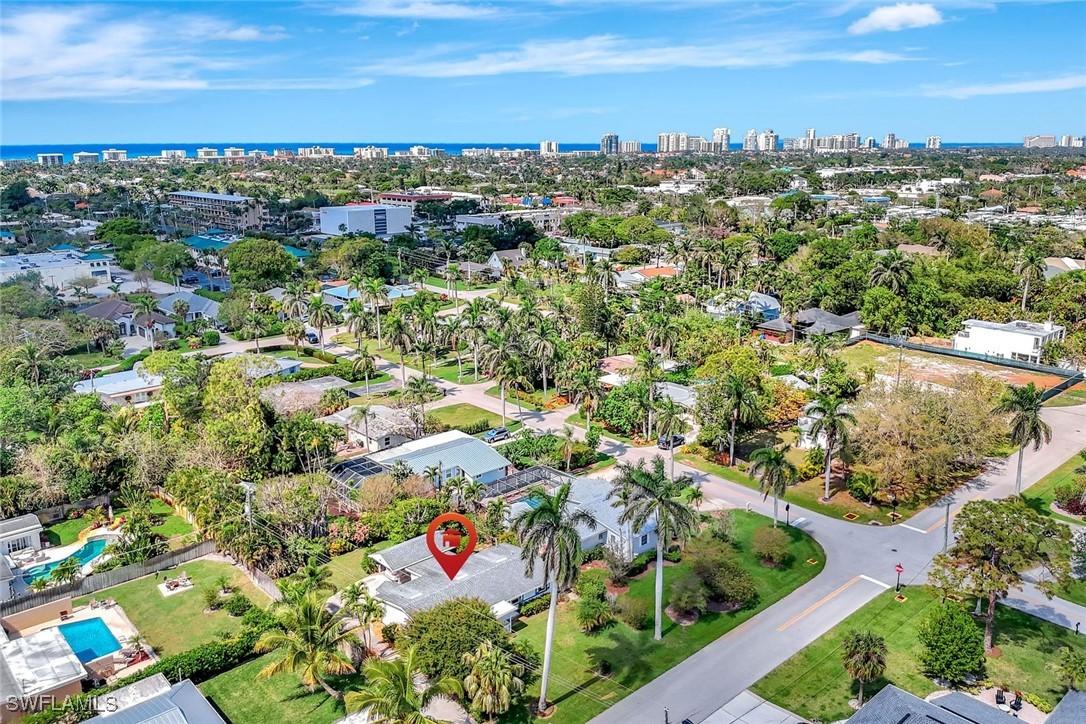 2261 11th St., Naples, FL 34103