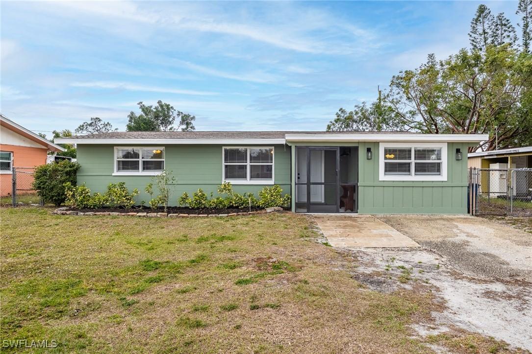 2184 Barry Dr., Fort Myers, FL 33907