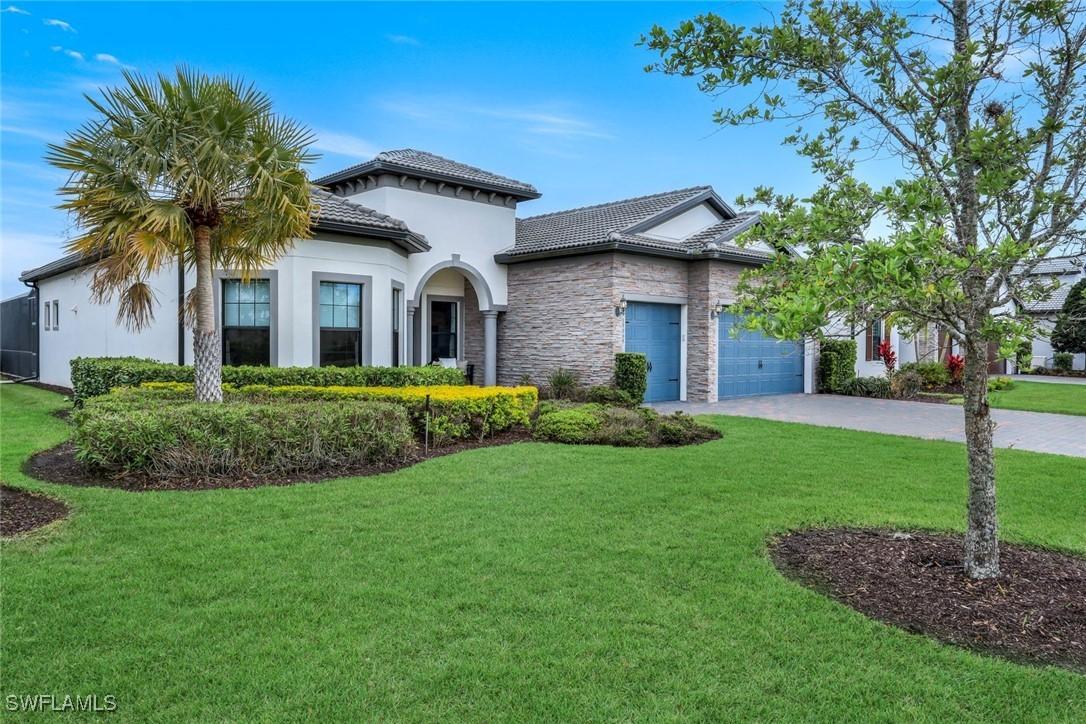 19009 Aqua Shore Dr., Fort Myers, FL 33913