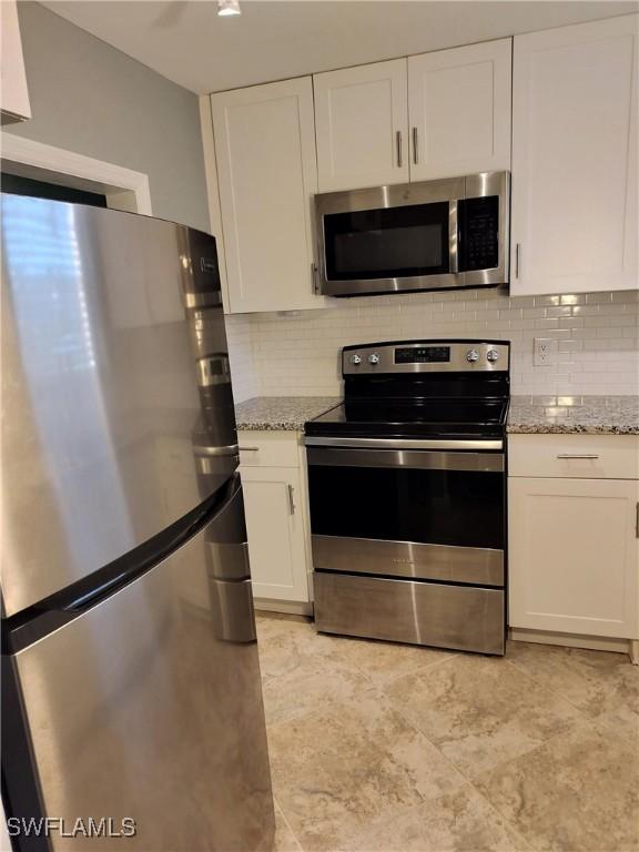180 Turtle Lake Ct. #105, Naples, FL 34105