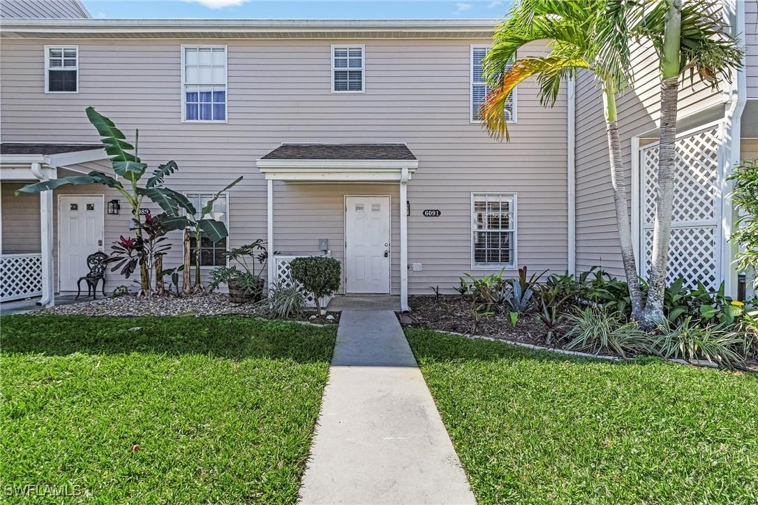 6091 Lake Front Dr., Fort Myers, FL 33908
