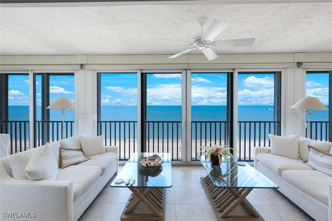 2901 Gulf Shore Blvd. #402S, Naples, FL 34103