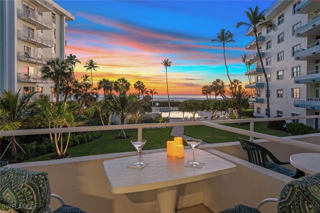 220 Seaview Ct. #216, Marco Island, FL 34145