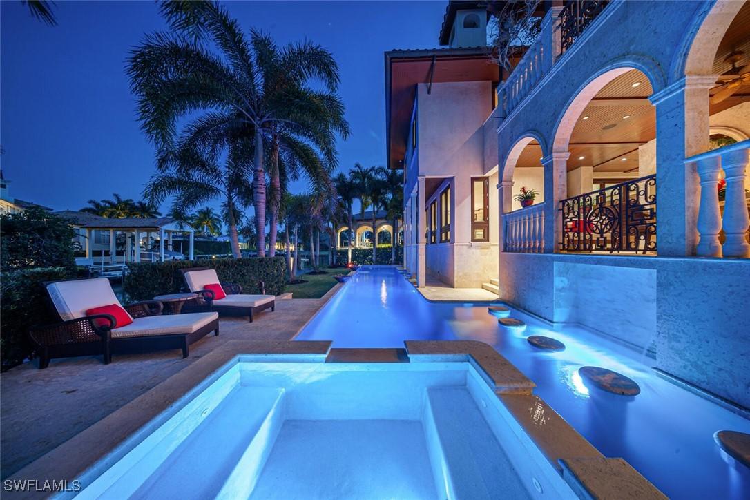 2233 Forrest Ln., Naples, FL 34102