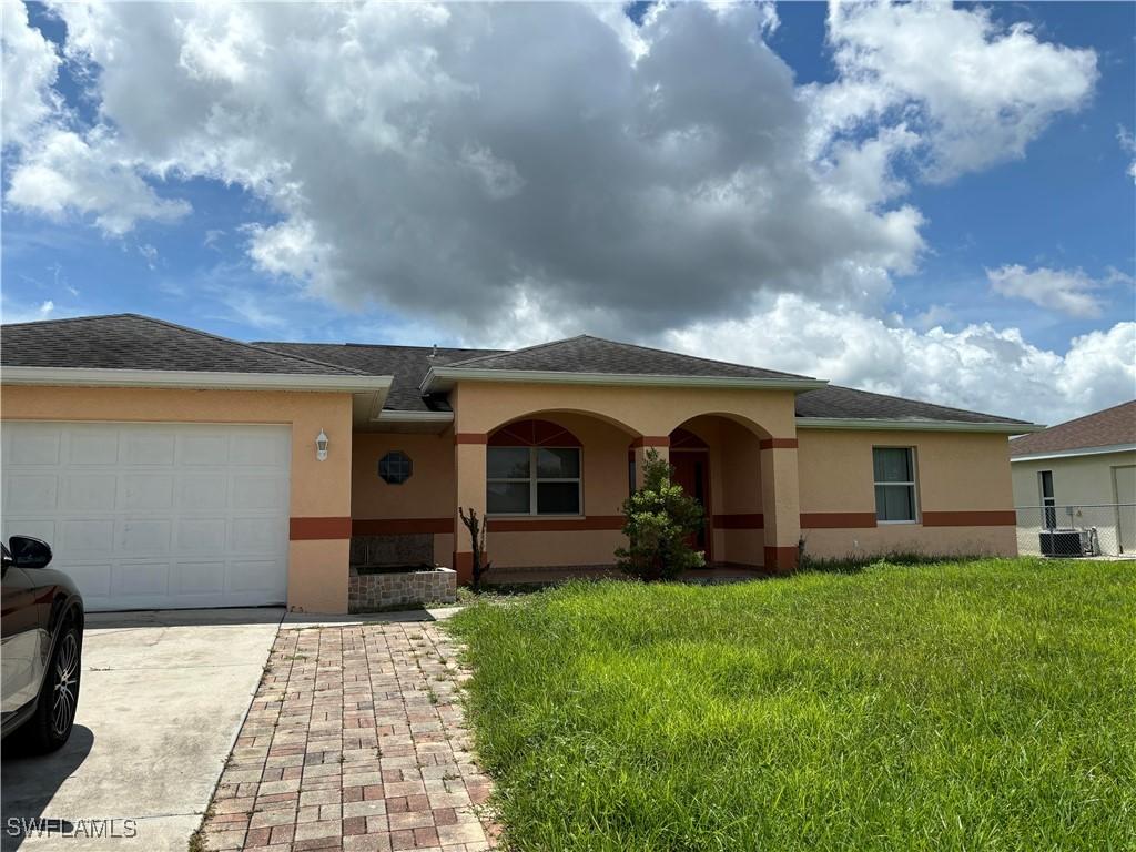 546 Long Island St., Lehigh Acres, FL 33974