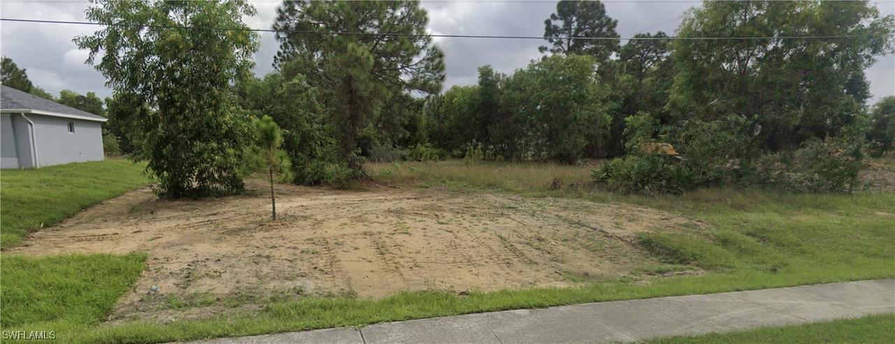 1900 Sunniland Blvd., Lehigh Acres, FL 33971