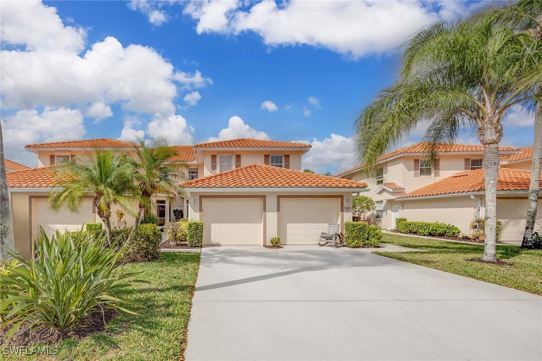 385 Robin Hood Cir. #102, Naples, FL 34104