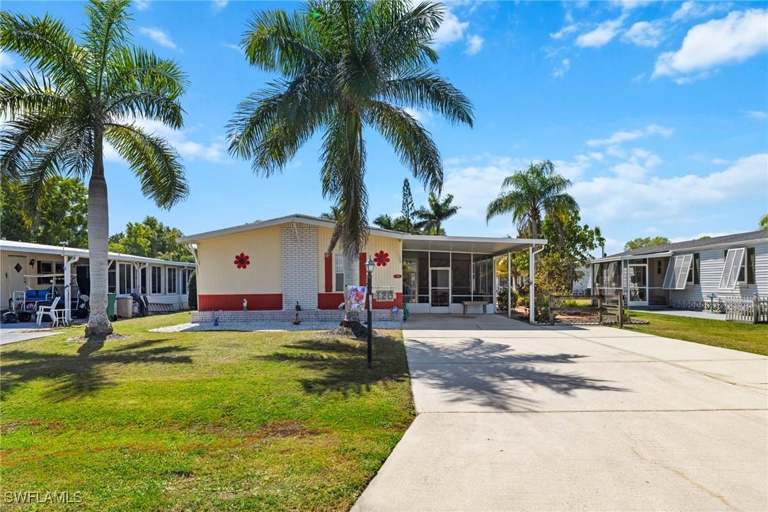 120 Sugar Loaf Ln. #58, Naples, FL 34114